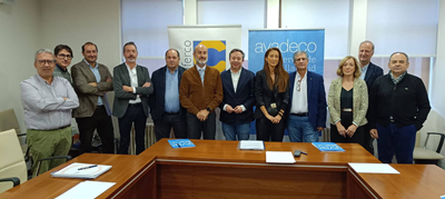 El comercio es la actividad económica que lidera el empleo de Castilla y León en el sector servicios