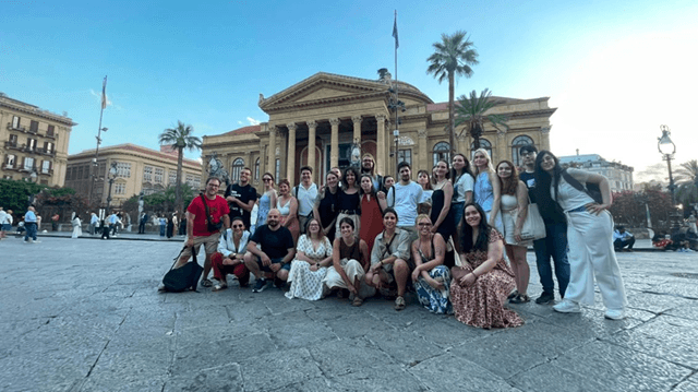 Jóvenes aguilarenses formándose en Palermo, Sicilia, Italia (imagen FSMRPH)