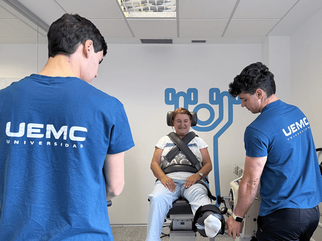 Equipo investigador de la UEMC de Valladolid sobre la aportación de dosis mínimas de ejercicios de fuerza para las mujeres con fibromialgia (imagen UEMC)