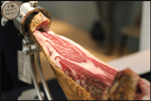 Jamón ibérico, Campus del Jamón Monte Nevado, Carbonero el Mayor, Segovia (imagen Campus del Jamón Monte Nevado)