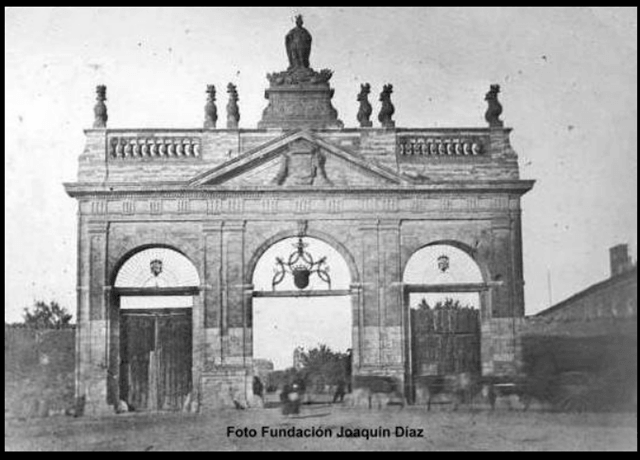 Antigua Puerta del Carmen, Valladolid web